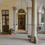 Acadamis - Apartment Cleopatra